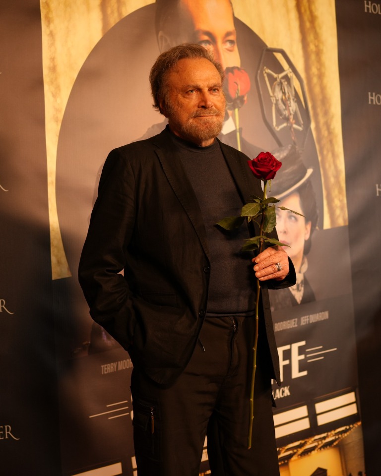 Portrait at a film premiere